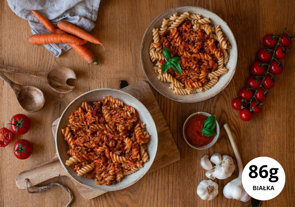 Makaron proteinowy z sosem bolońskim (XL, 2 porcje)